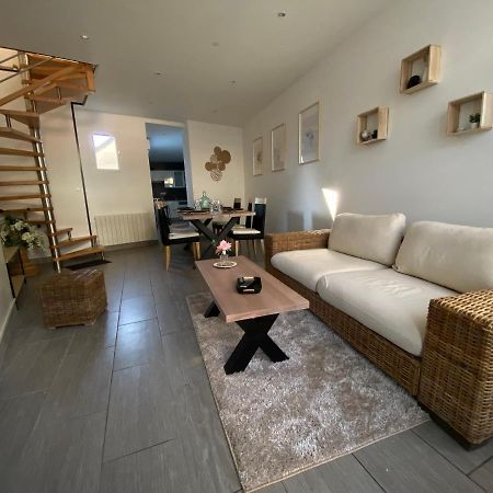 Gite Comme Chez Soi Ducey Les Cheris Extérieur photo