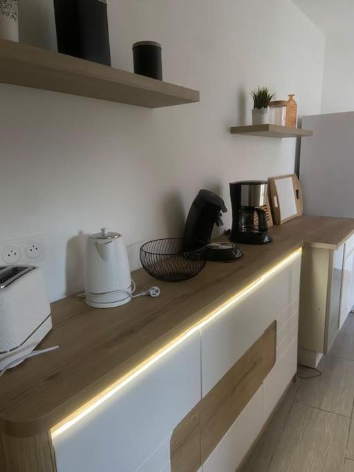 Gite Comme Chez Soi Ducey Les Cheris Extérieur photo