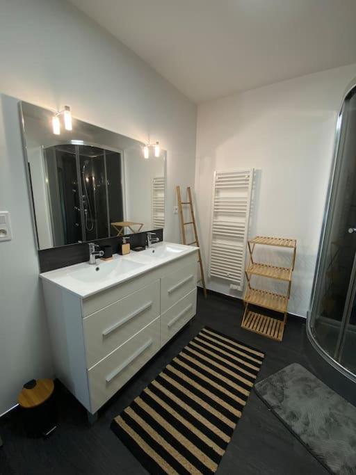 Gite Comme Chez Soi Ducey Les Cheris Extérieur photo
